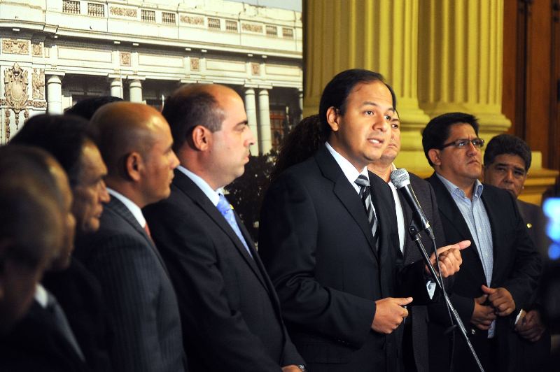 Belaunde captured, Fujimorista coalition looks to impeach justice minister