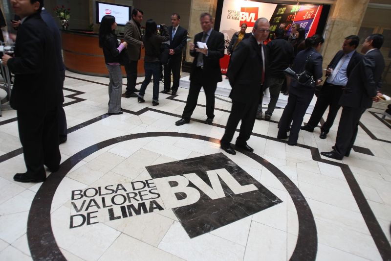 Lima stock exchange falls 5% on reclassification fears
