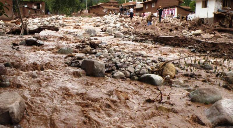 Five killed as El Niño rains batter regions throughout Peru