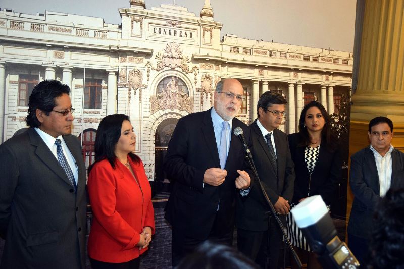 Peru’s ruling party withdraws from 2016 elections