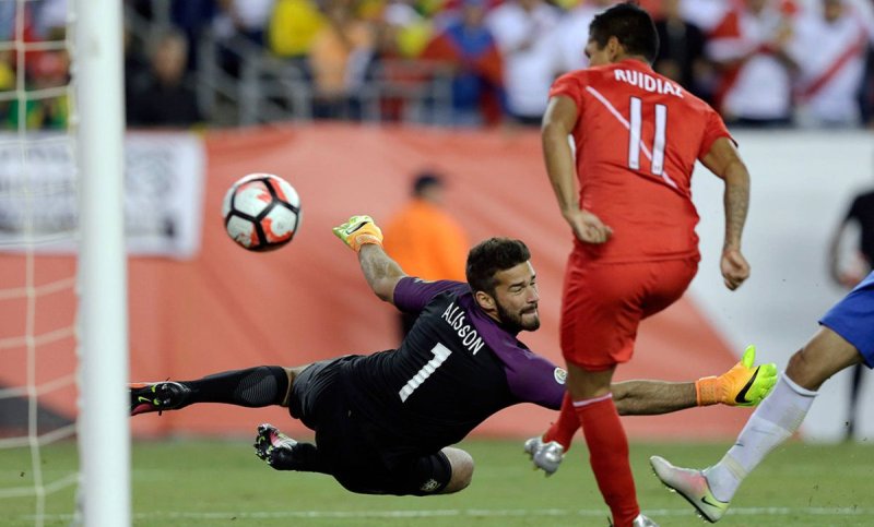 Luck and persistence take Peru to Copa America quarterfinals