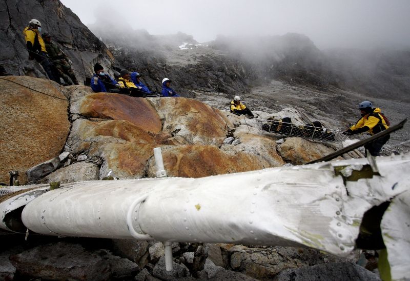 Four mountain climbers killed in Peru avalanche