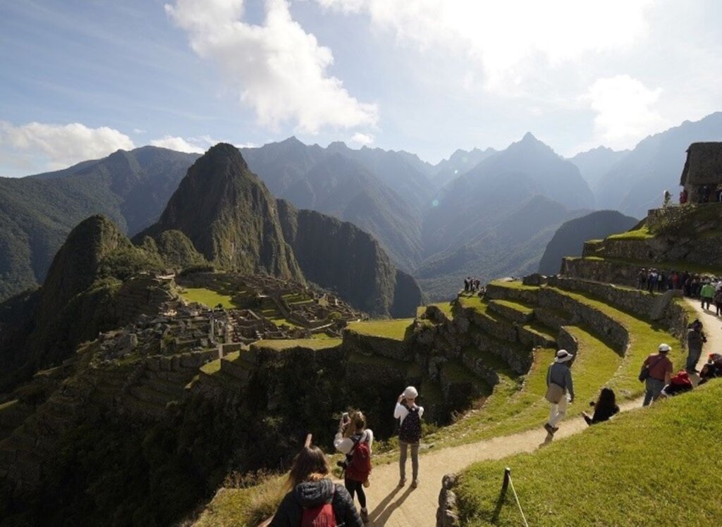 Over 3,000 years of ancient Peruvian civilization is on display in ...