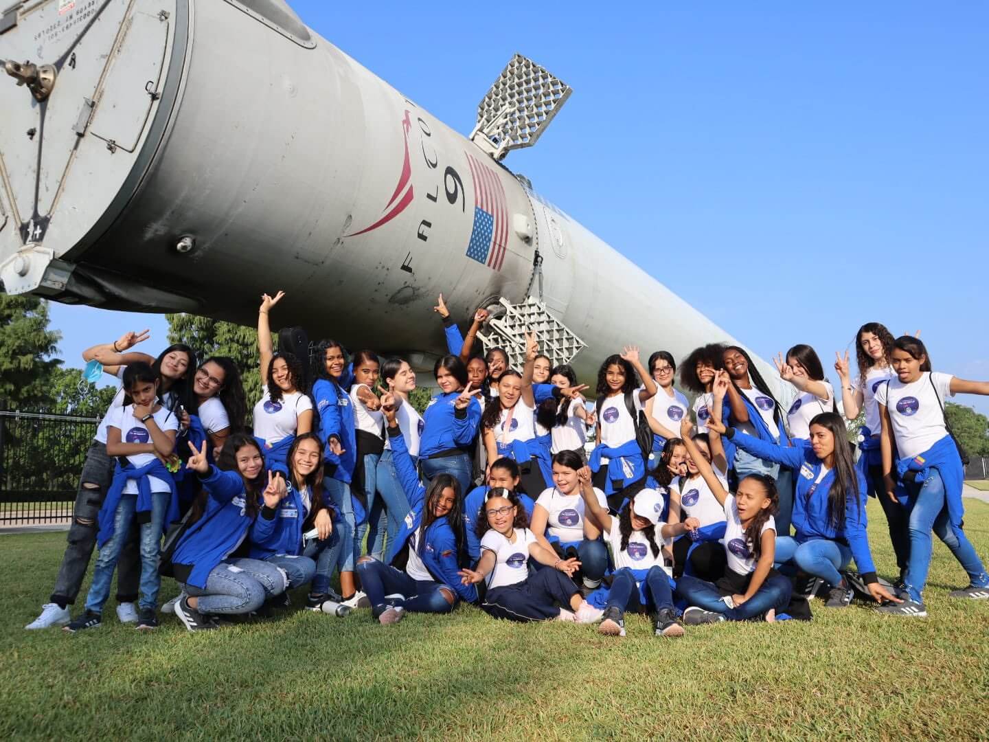 From Machu Picchu to Mars: 14 Peruvian girls train with NASA in science and technology