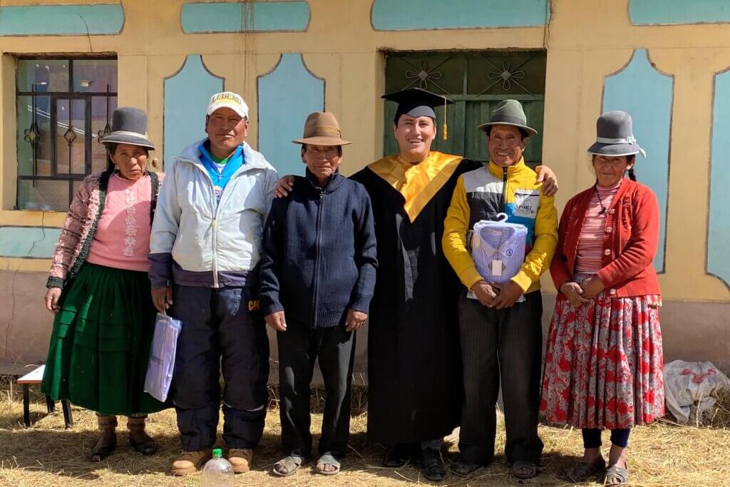 Honorio with his family on graduation day. Image courtesy of Honorio Apaza